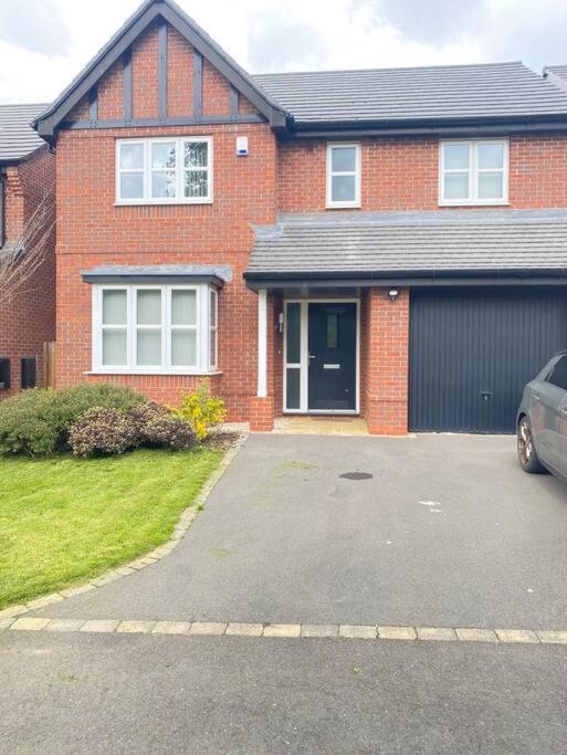 4-Room Detached Furnished Home With Parking Leicester Buitenkant foto